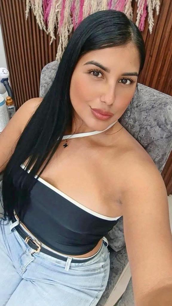 632094774: Chica busca chico en Málaga