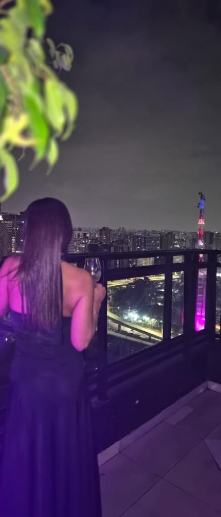 662909570: Chica busca chico en Gerona