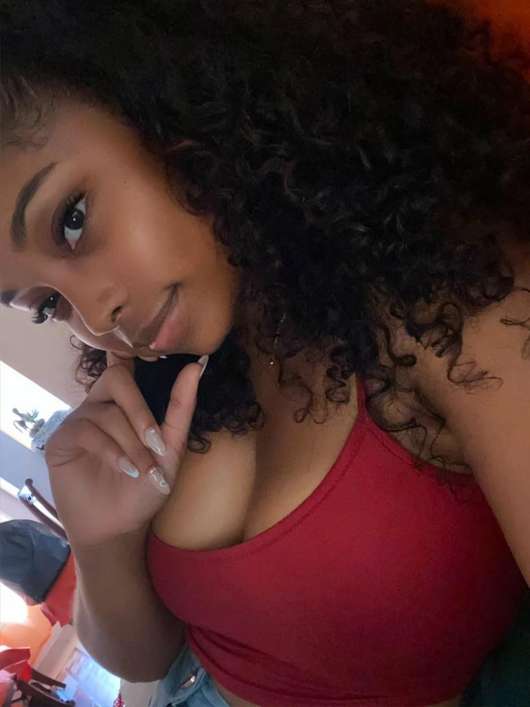611234588: Chica busca chico en Murcia