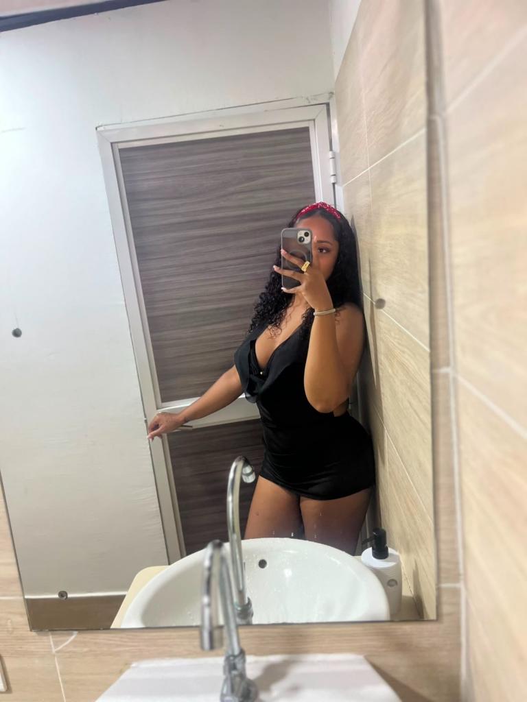 611234588: Chica busca chico en Murcia