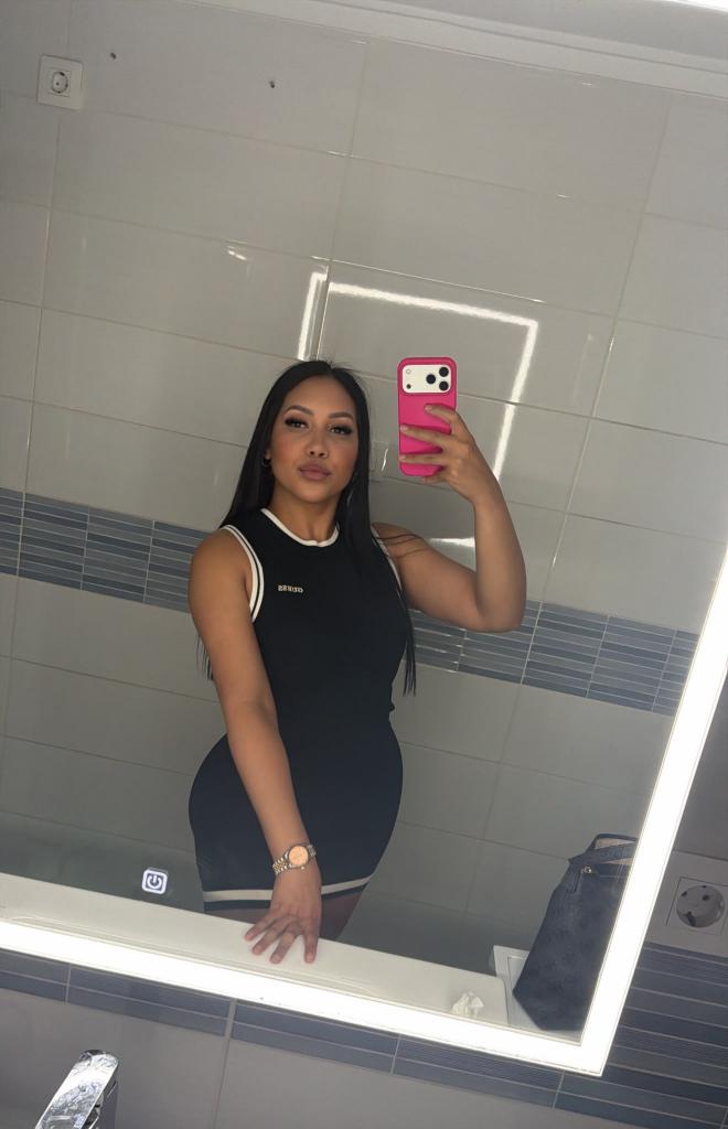 631106411: Chica busca chico en Alicante