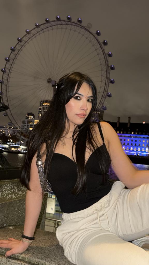625828515: Chica busca chico en Gerona