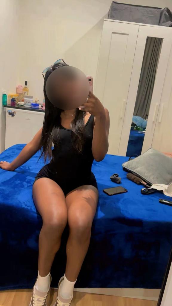 Chica busca chico en Barcelona: 