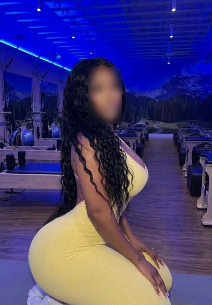742048928: Chica busca chico en Granada