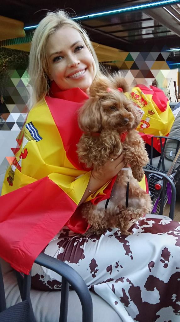 Chica busca chico en Alicante: Chica busca chico