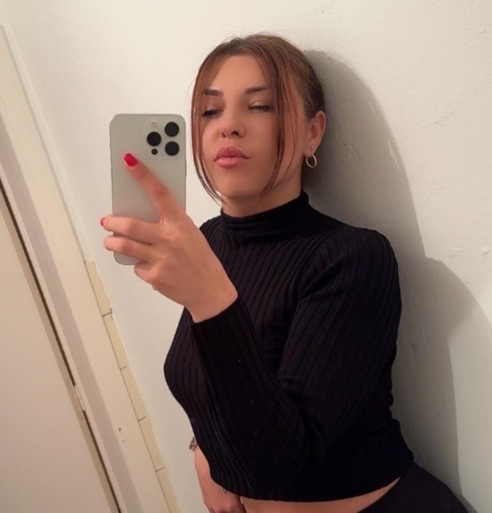 Chica busca chico en Almería: 