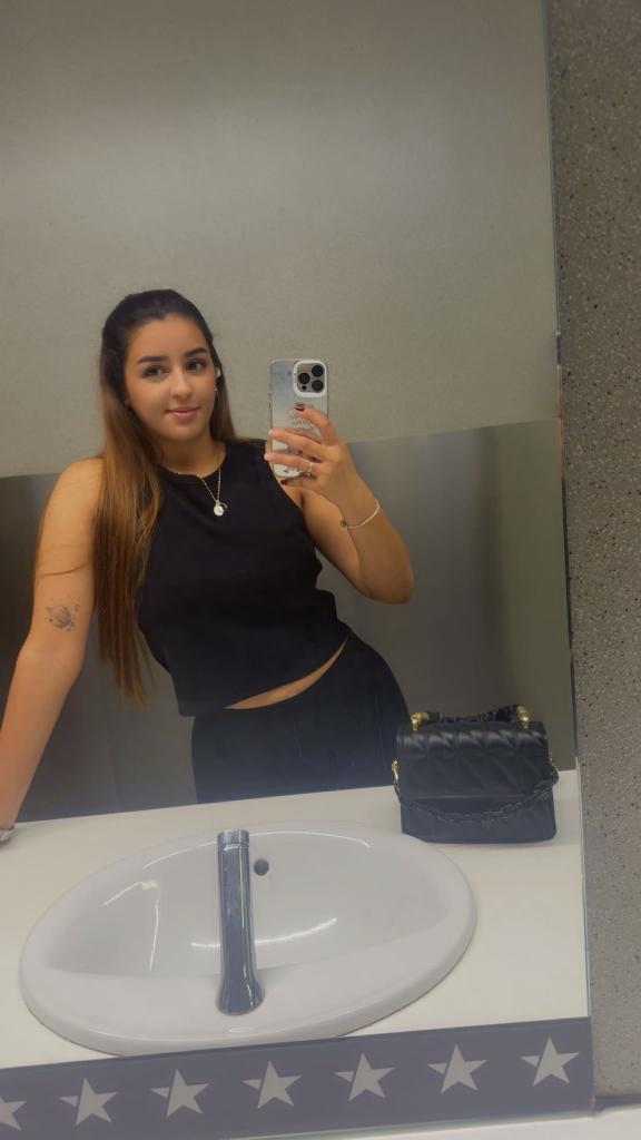Chica busca chico en Valencia: Chica busca chico