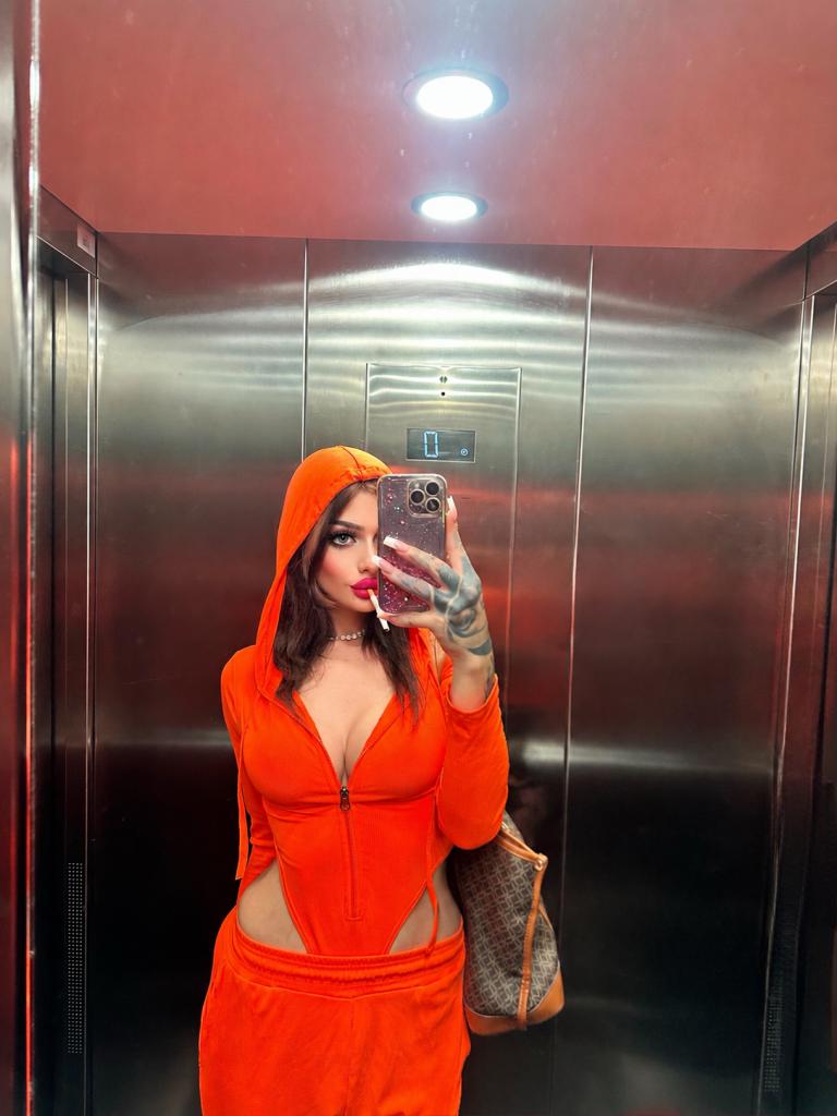 687784024: Travesti en Granada