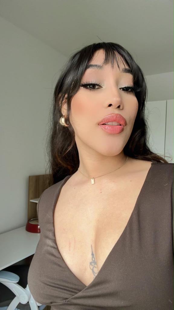 631752136: Chica busca chico en León