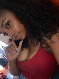 611234588: Chica busca chico en Murcia
