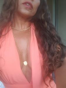 662909570: Chica busca chico en Gerona