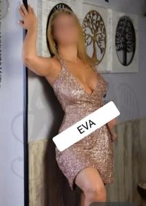 643608208: Chica busca chico en León