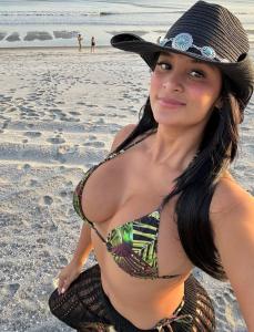 623474469: Chica busca chico en Murcia