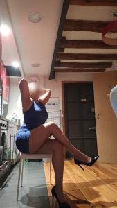 631961362: Chica busca chico en Valencia