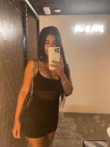 610048307: Chica busca chico en La Coruña