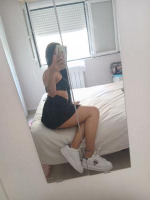 641451280: Chica busca chico en Murcia