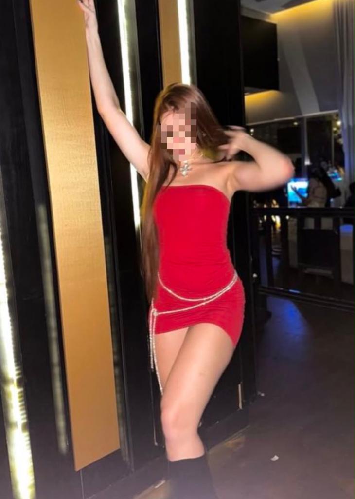 742054593: Chica busca chico en Madrid