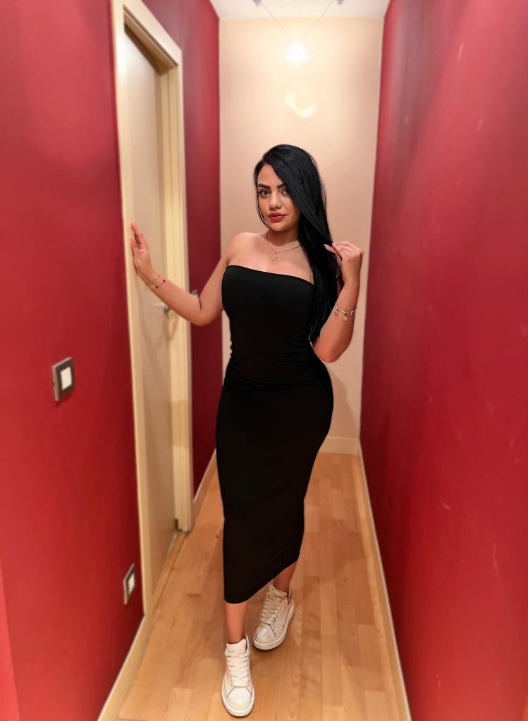 671465905: Chica busca chico en Lérida