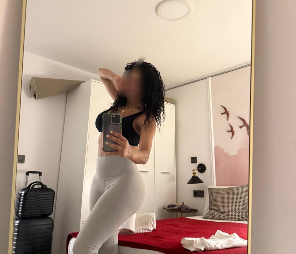 Chica busca chico en Cádiz: 