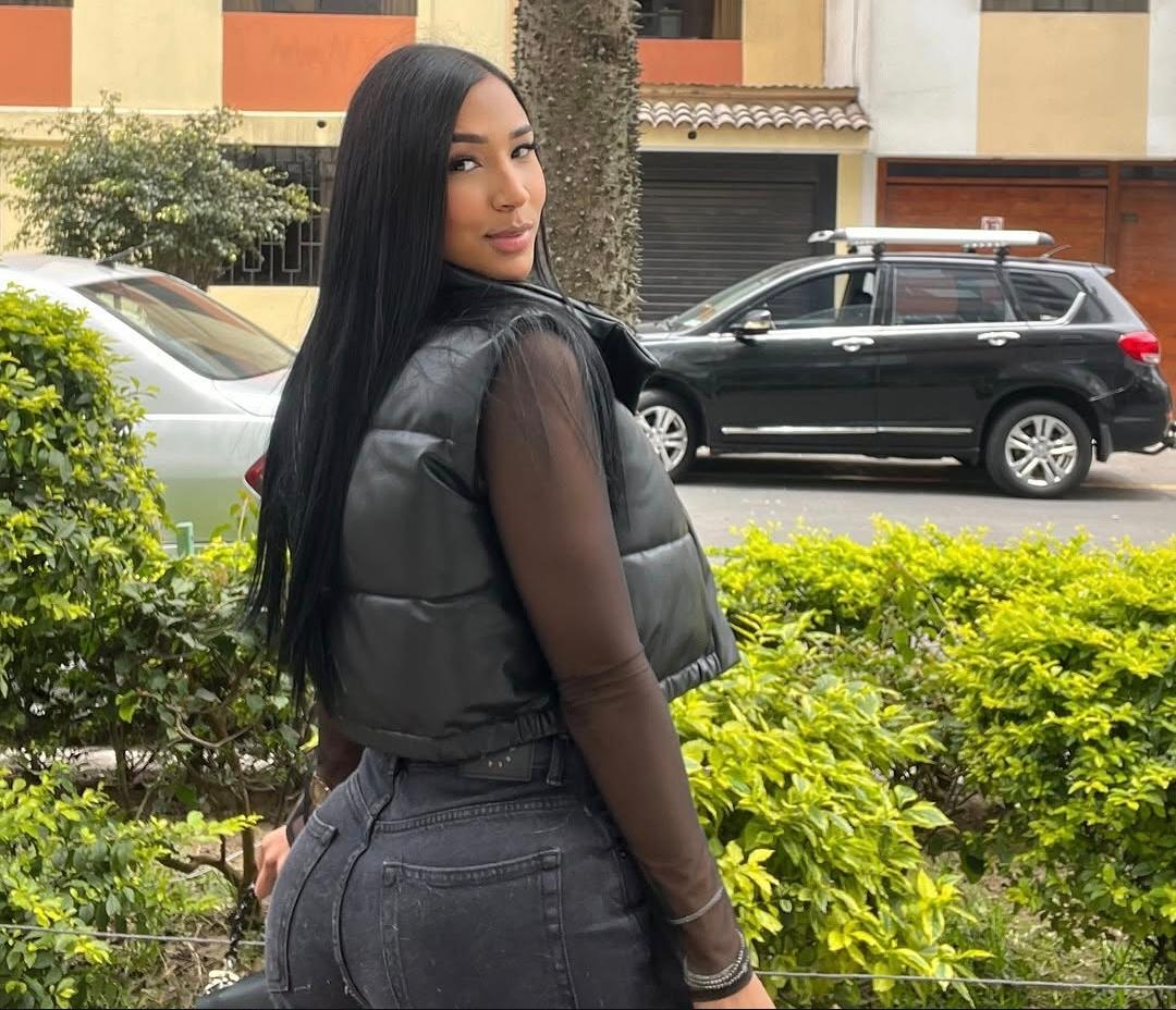 613357890: Chica busca chico en Orense
