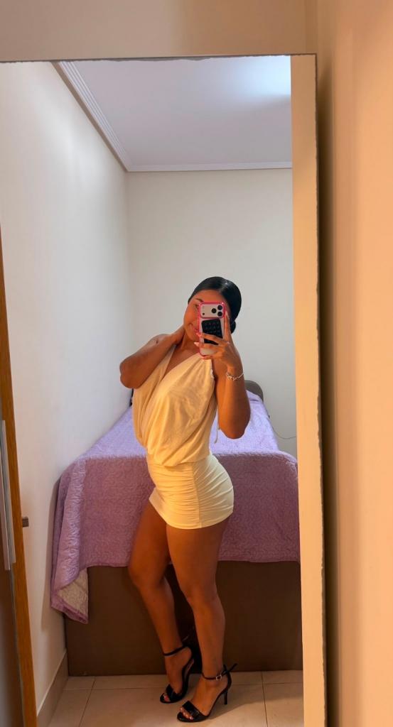 Chica busca chico en Valencia: Chica busca chico