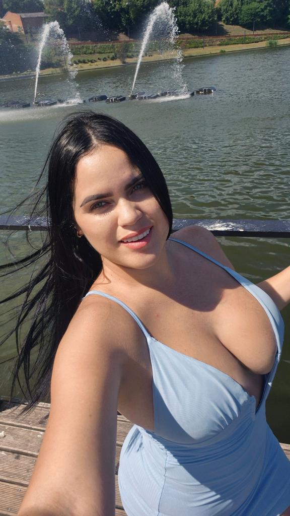 Chica busca chico en Granada: 