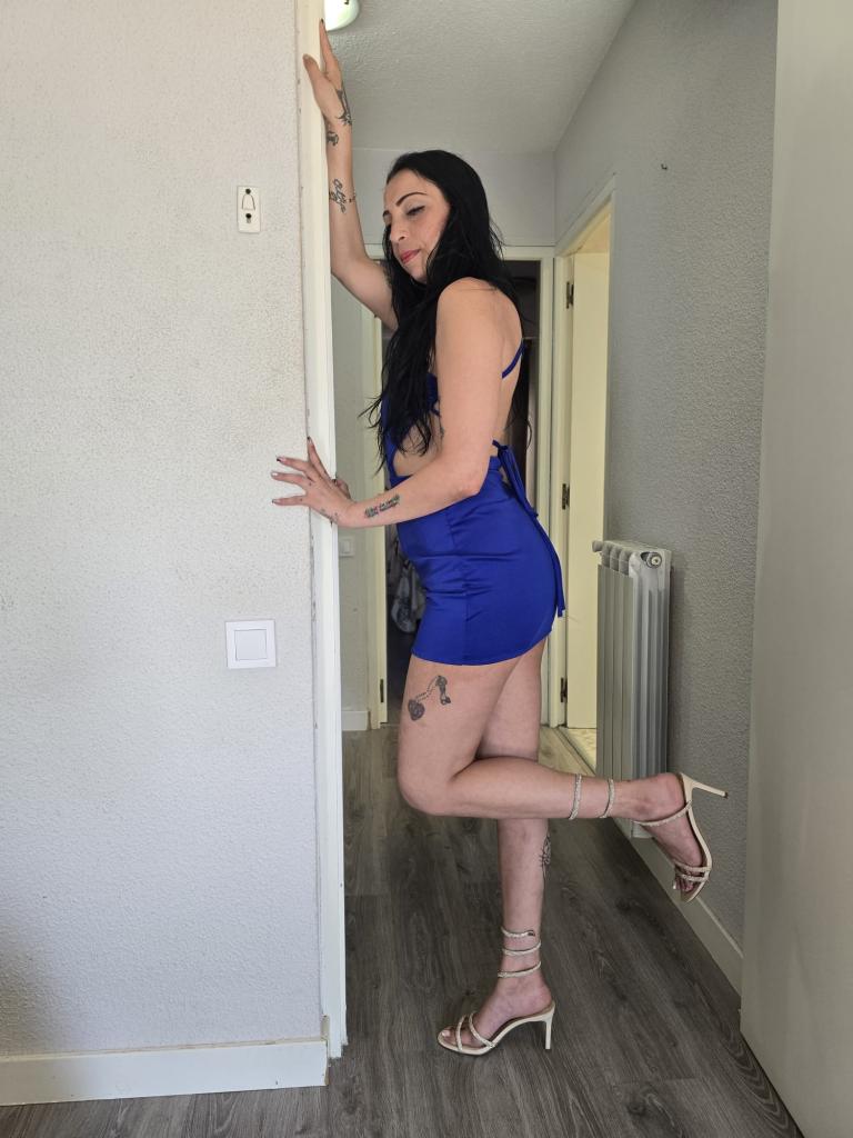 607223350: Chica busca chico en Madrid