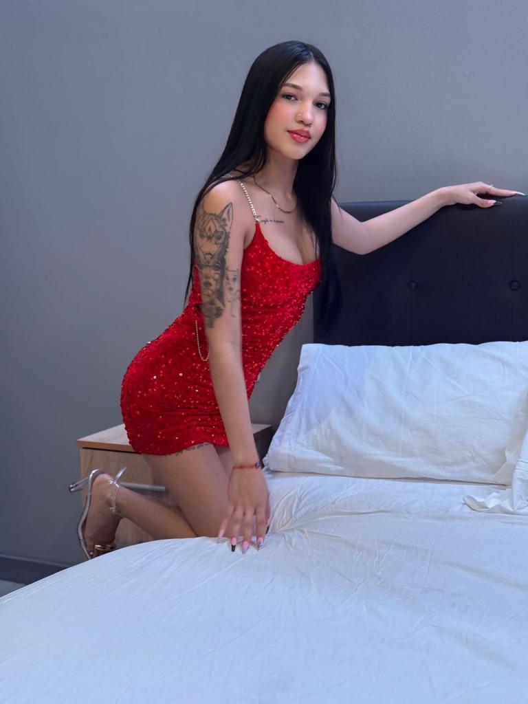 Chica busca chico en Ibiza: 
