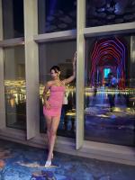 672811564: Chica busca chico en Barcelona