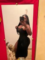 687063487: Chica busca chico en Valencia