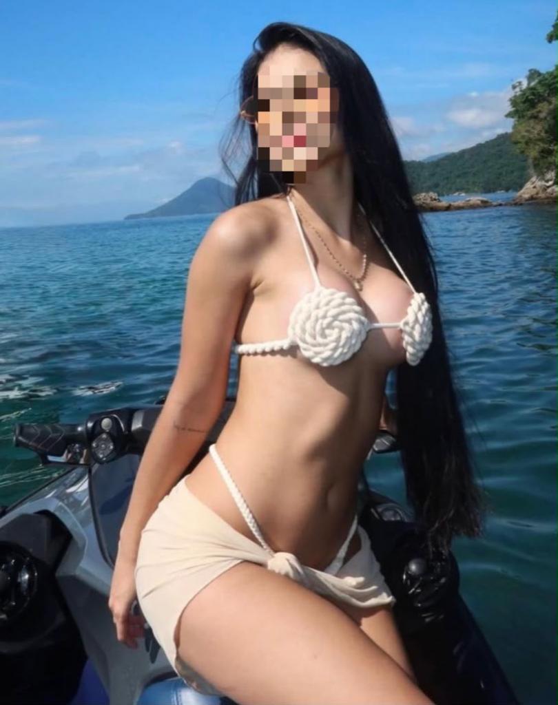 670370448: Chica busca chico en Gerona