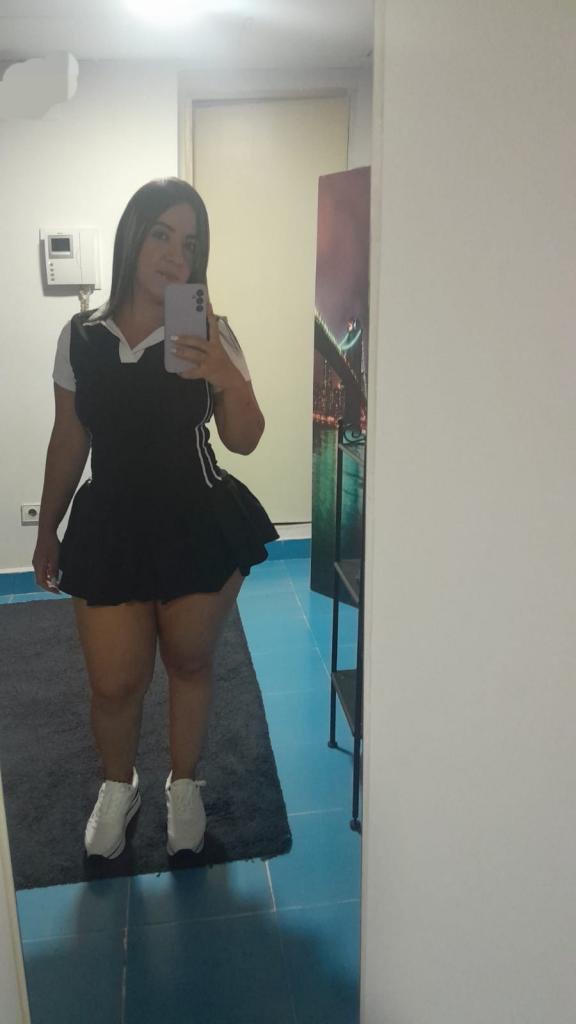 627072540: Chica busca chico en Murcia
