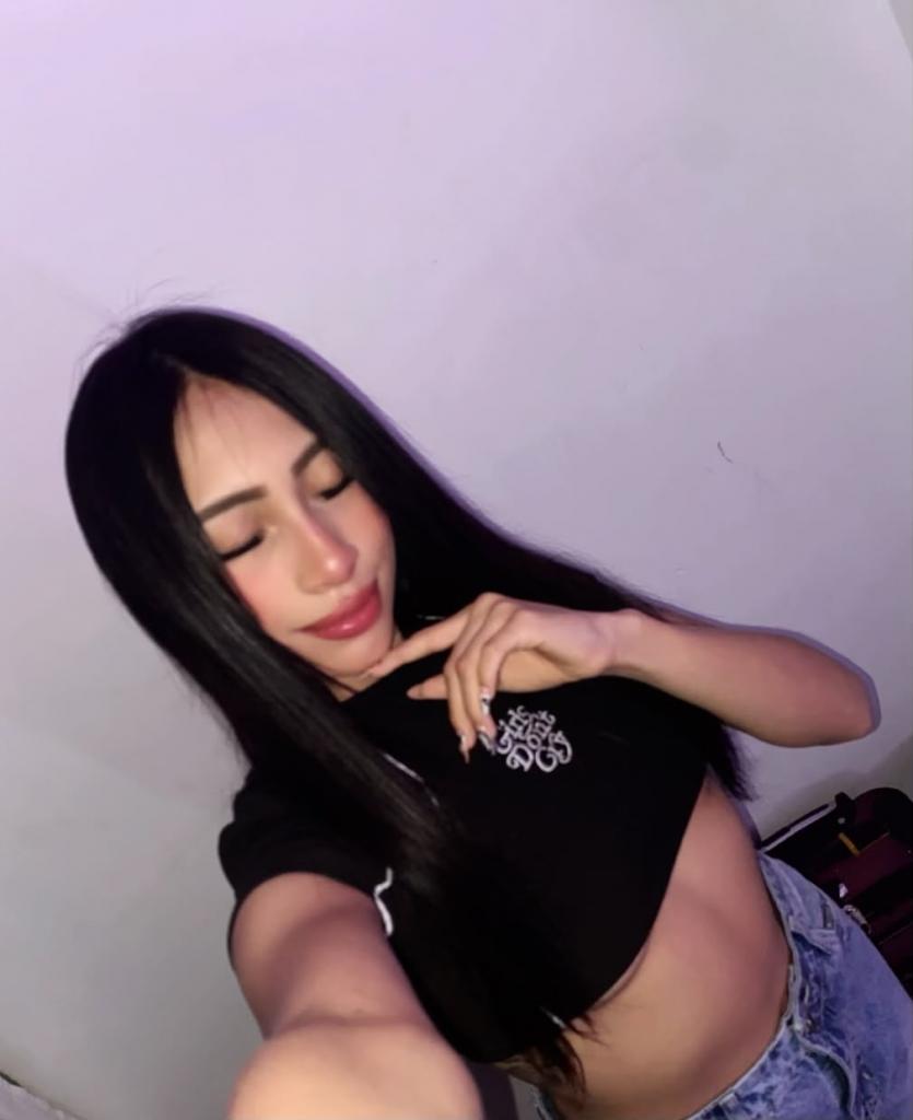 632399247: Chica busca chico en Córdoba