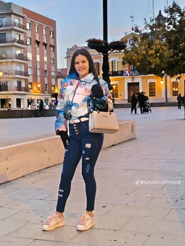 613311772: Chica busca chico en Valencia
