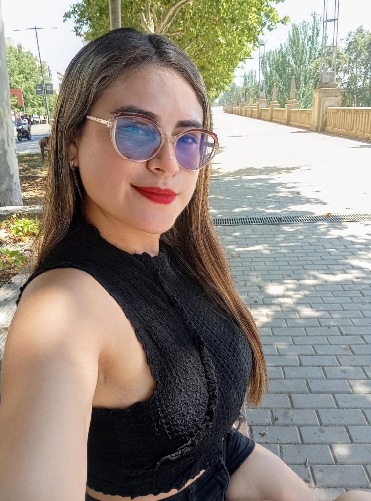 Chica busca chico en Barcelona: 