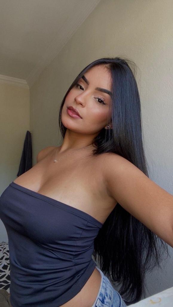 Chica busca chico en Cádiz: 
