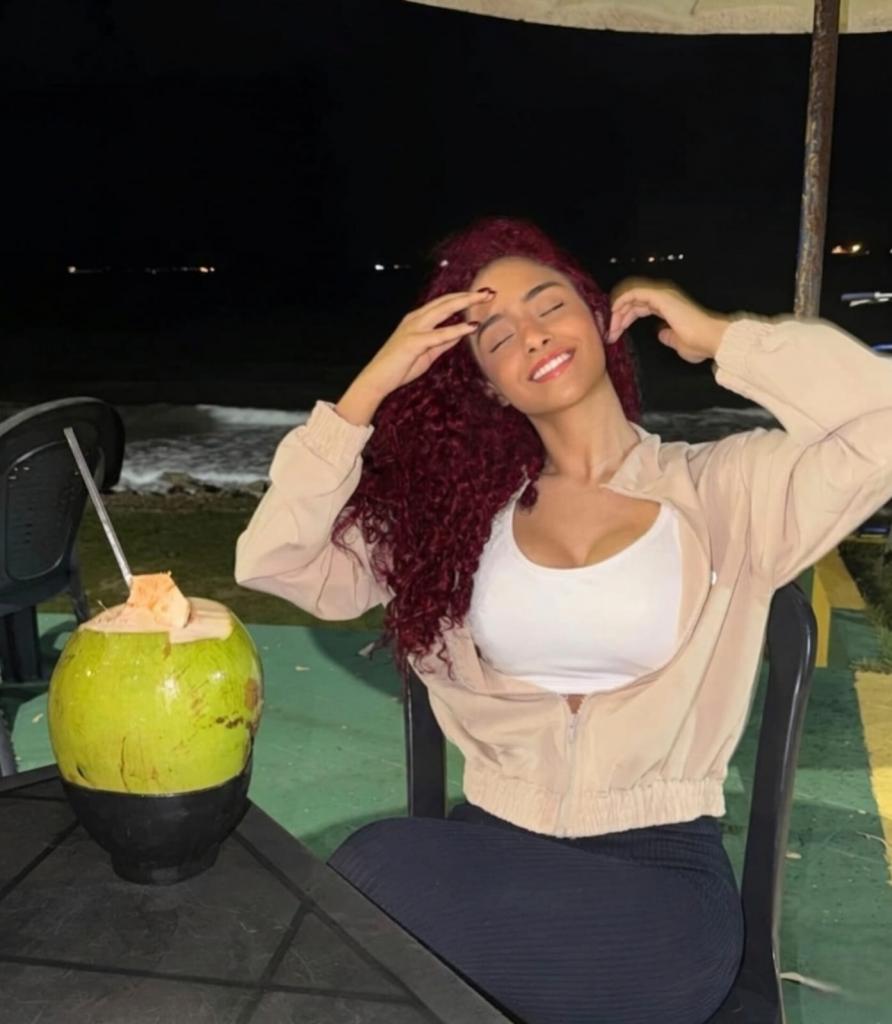 611324767: Chica busca chico en Alicante