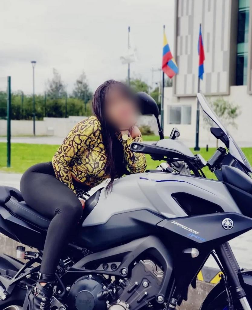 650237145: Chica busca chico en Málaga