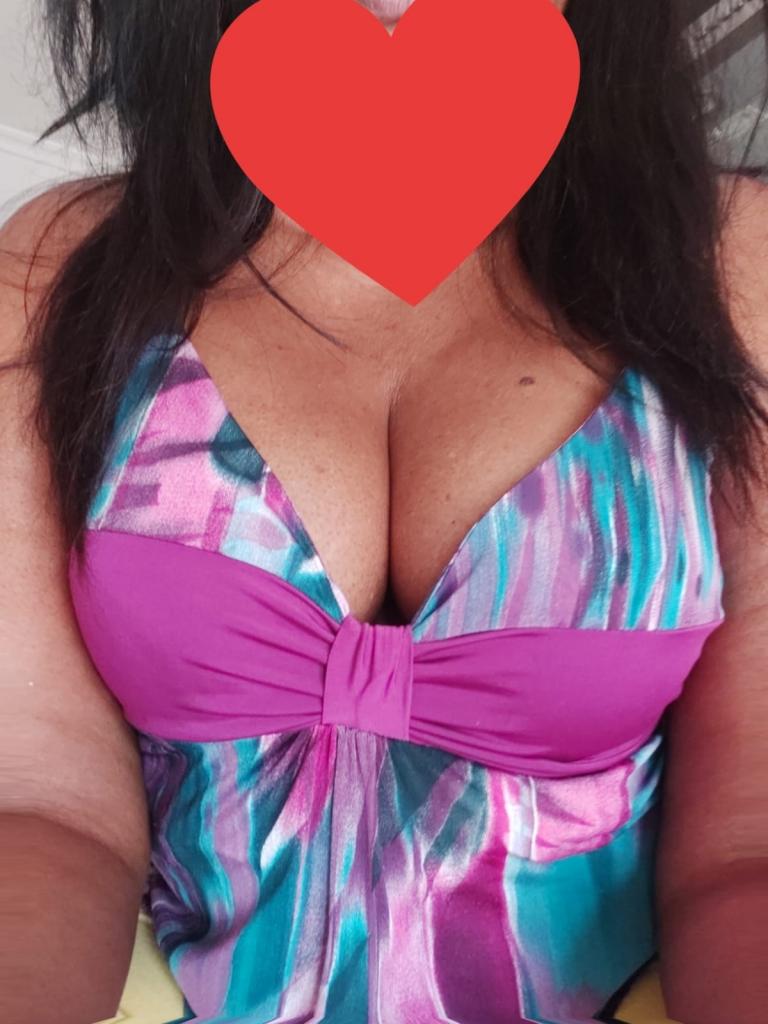 631670450: Chica busca chico en Orense