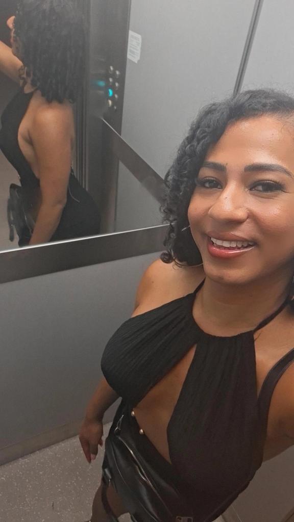 697633175: Transexual en Valencia