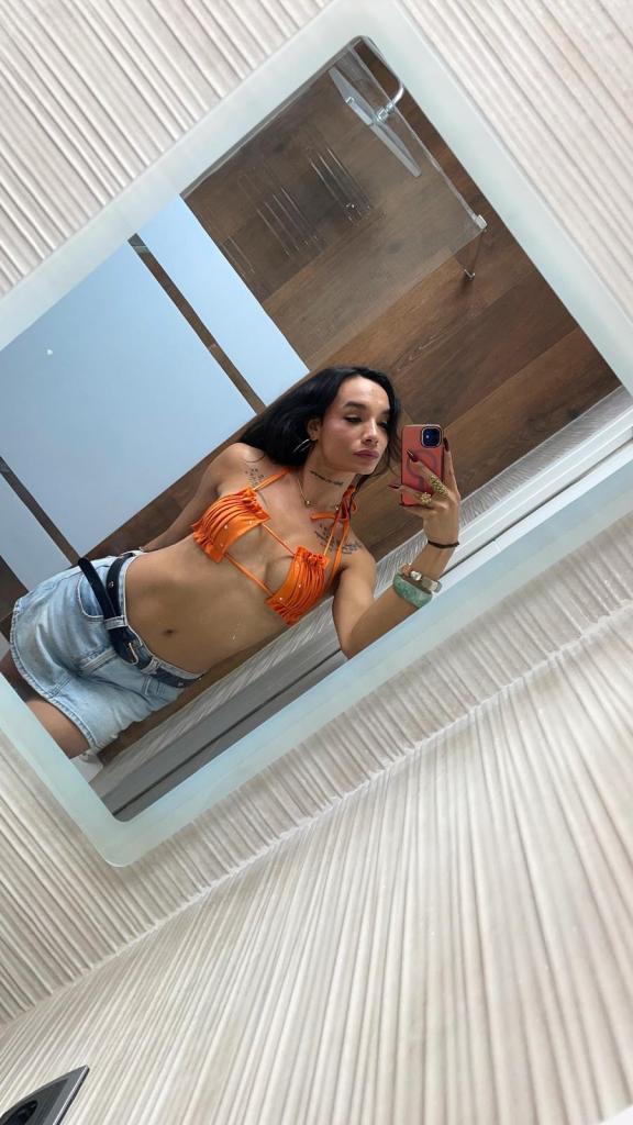 656447374: Transexual en Castellón