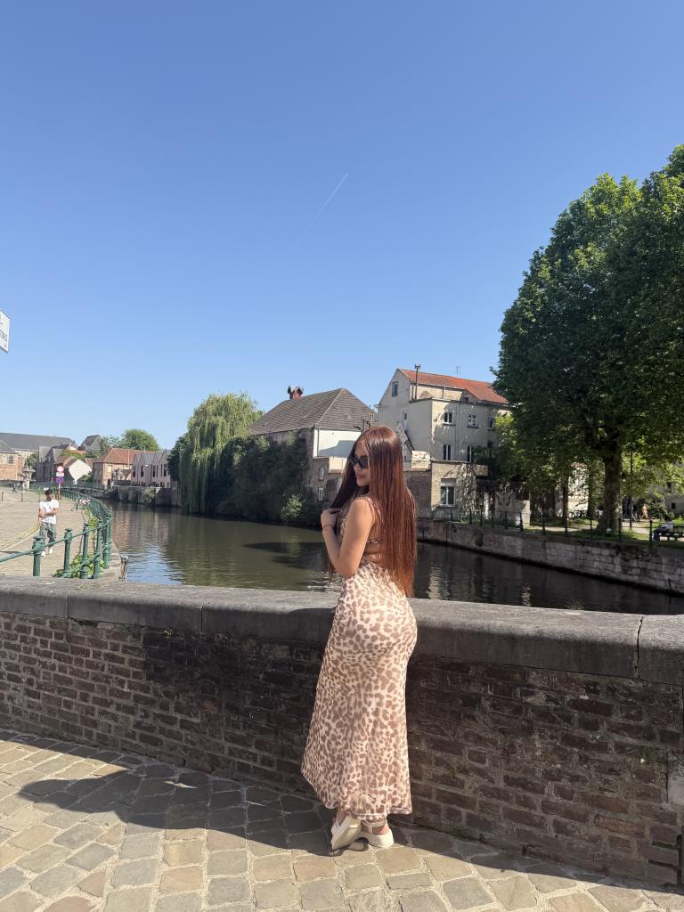 617101062: Chica busca chico en Barcelona