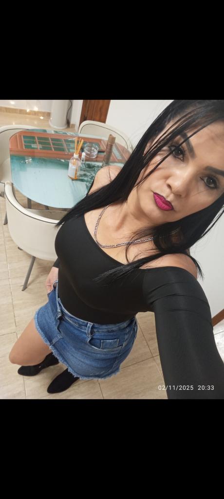 Chica busca chico en Tarragona: Chica busca chico