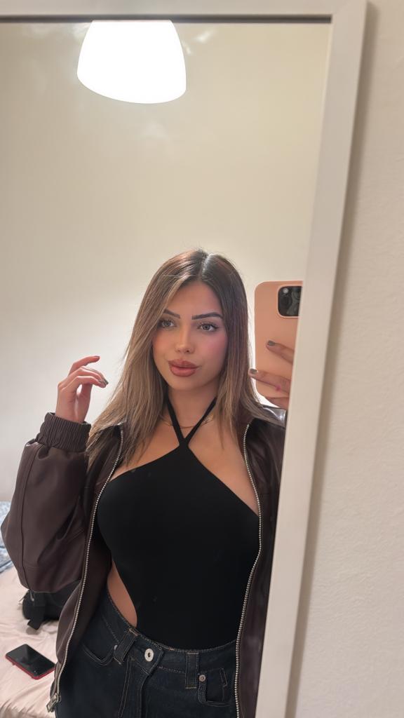 663426395: Chica busca chico en Mallorca