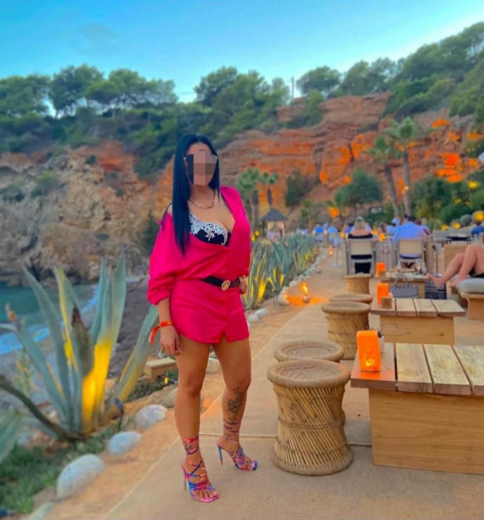 Chica busca chico en Tenerife: 