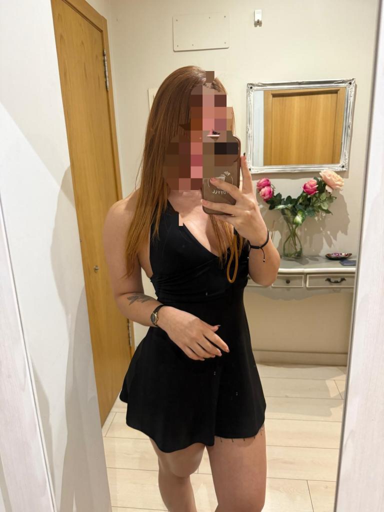 743056577: Chica busca chico en La Coruña
