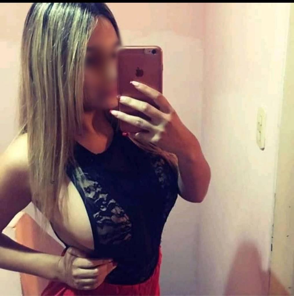Chica busca chico en Menorca: 