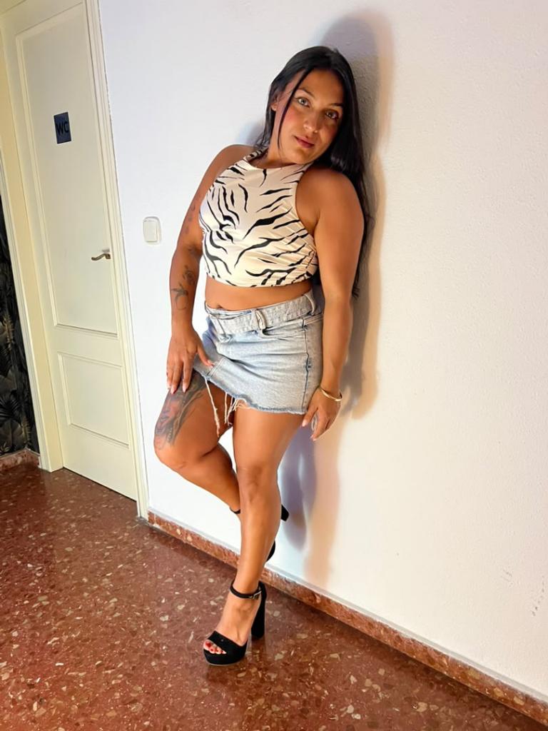 Chica busca chico en Valencia: Chica busca chico