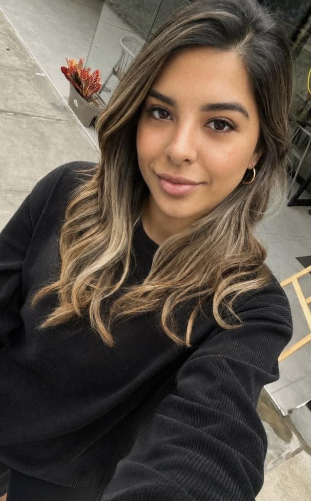 651621908: Chica busca chico en Barcelona
