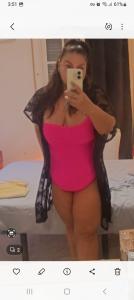 674564045: Chica busca chico en Sevilla